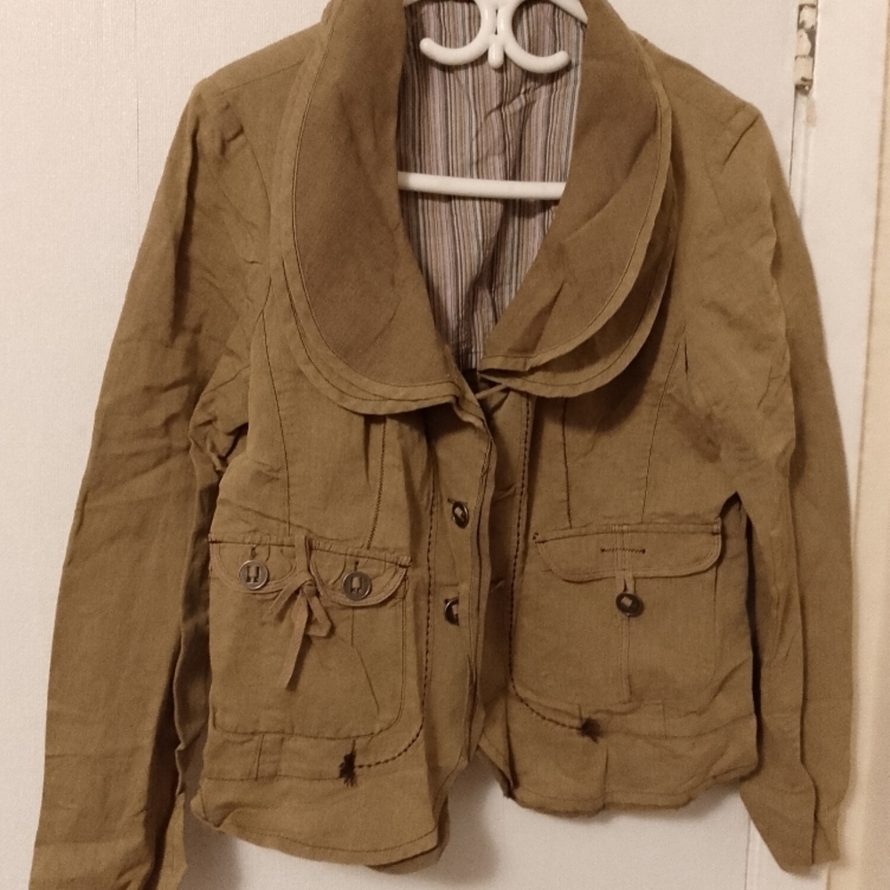 Chic Utility Jacket in Tan